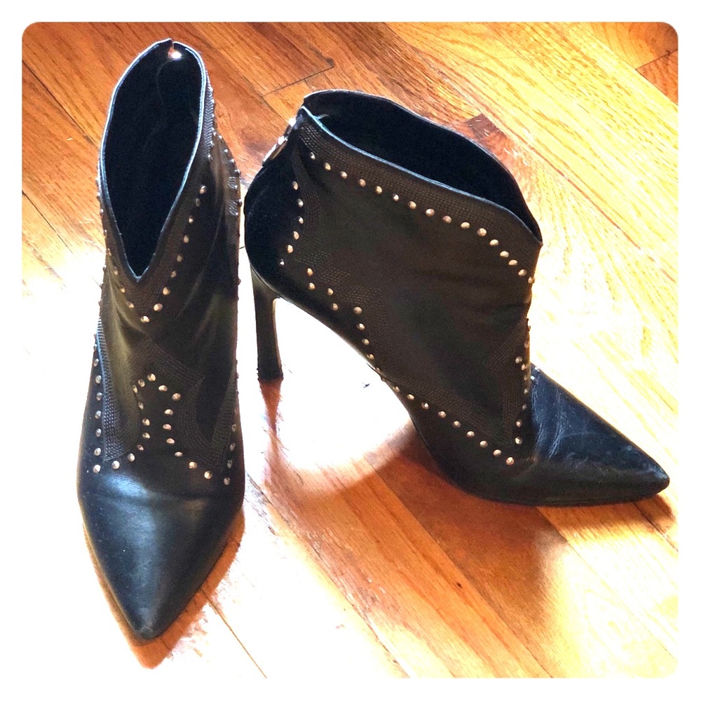 Sigerson Morrison heeled bootie size 8